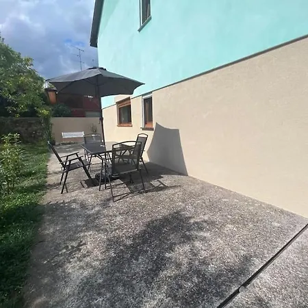 Au Petit Bonheur *